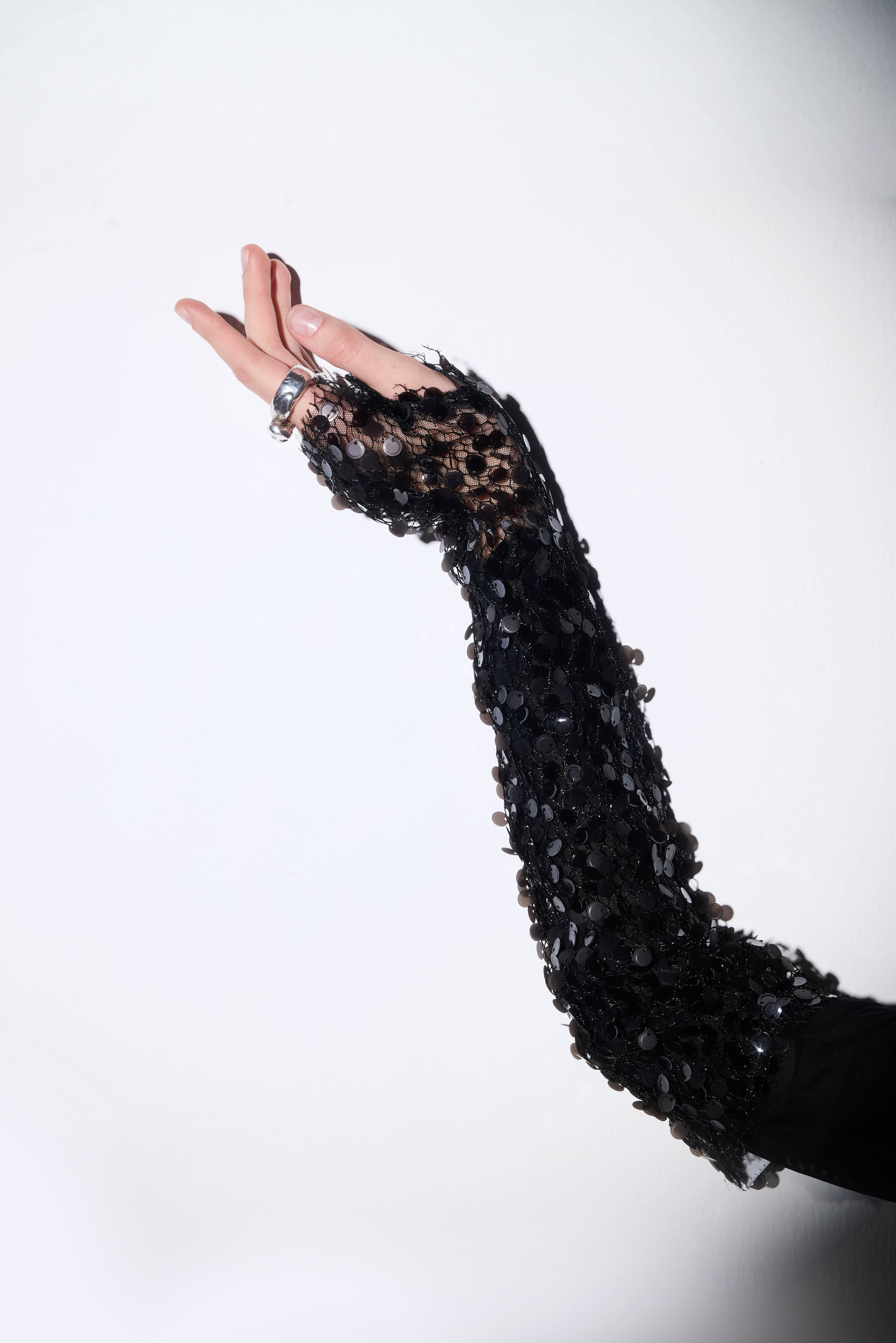 Black stardust sleeve glove
