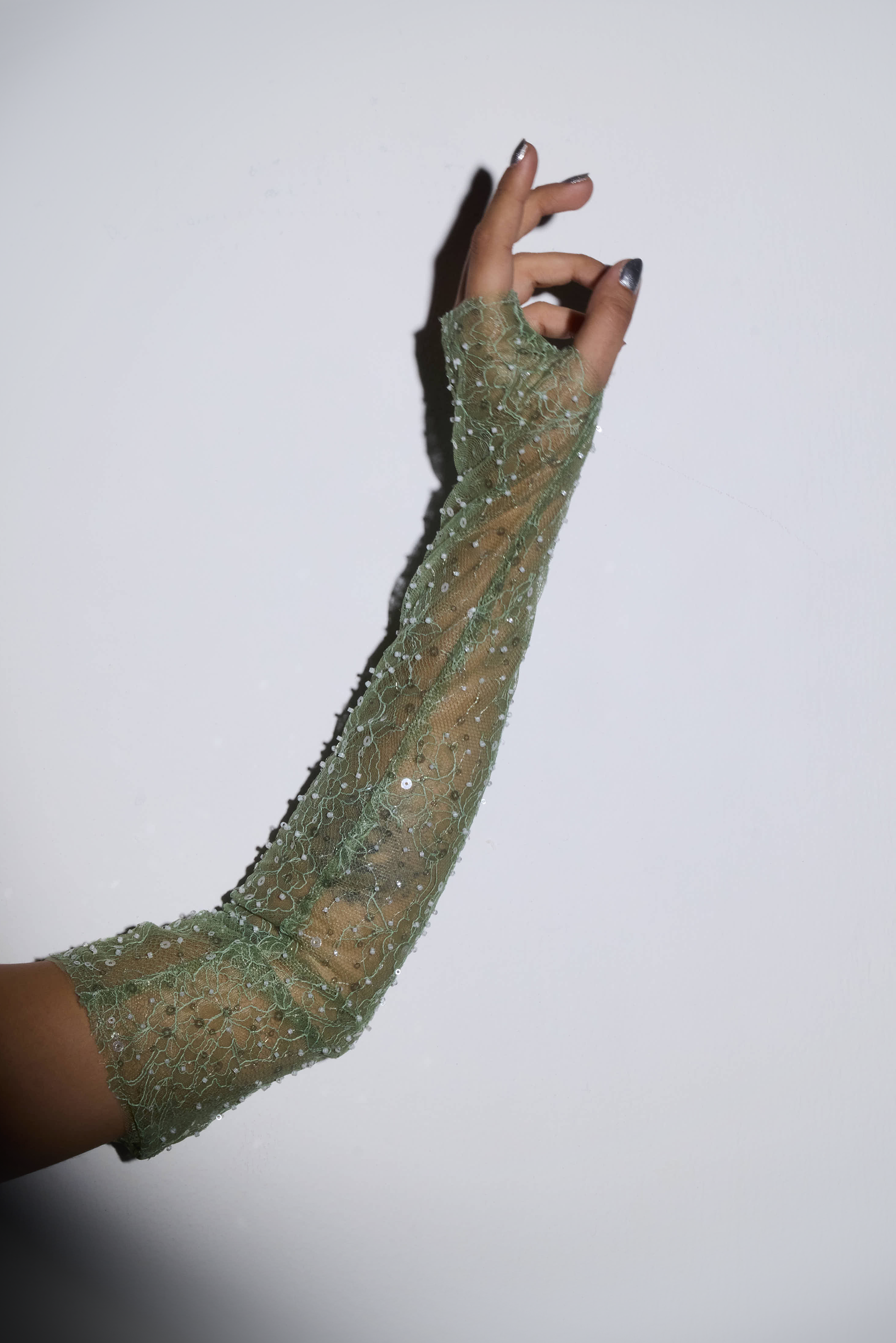 The Sage Sleeve Glove